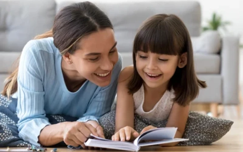 یکی از فواید کتاب خواندن برای کودکان
